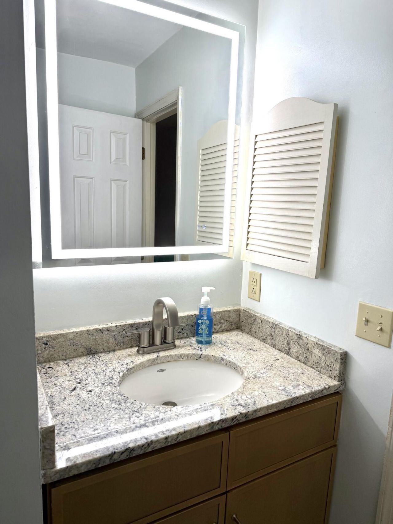 982 Harbor Oaks Drive Photo 24