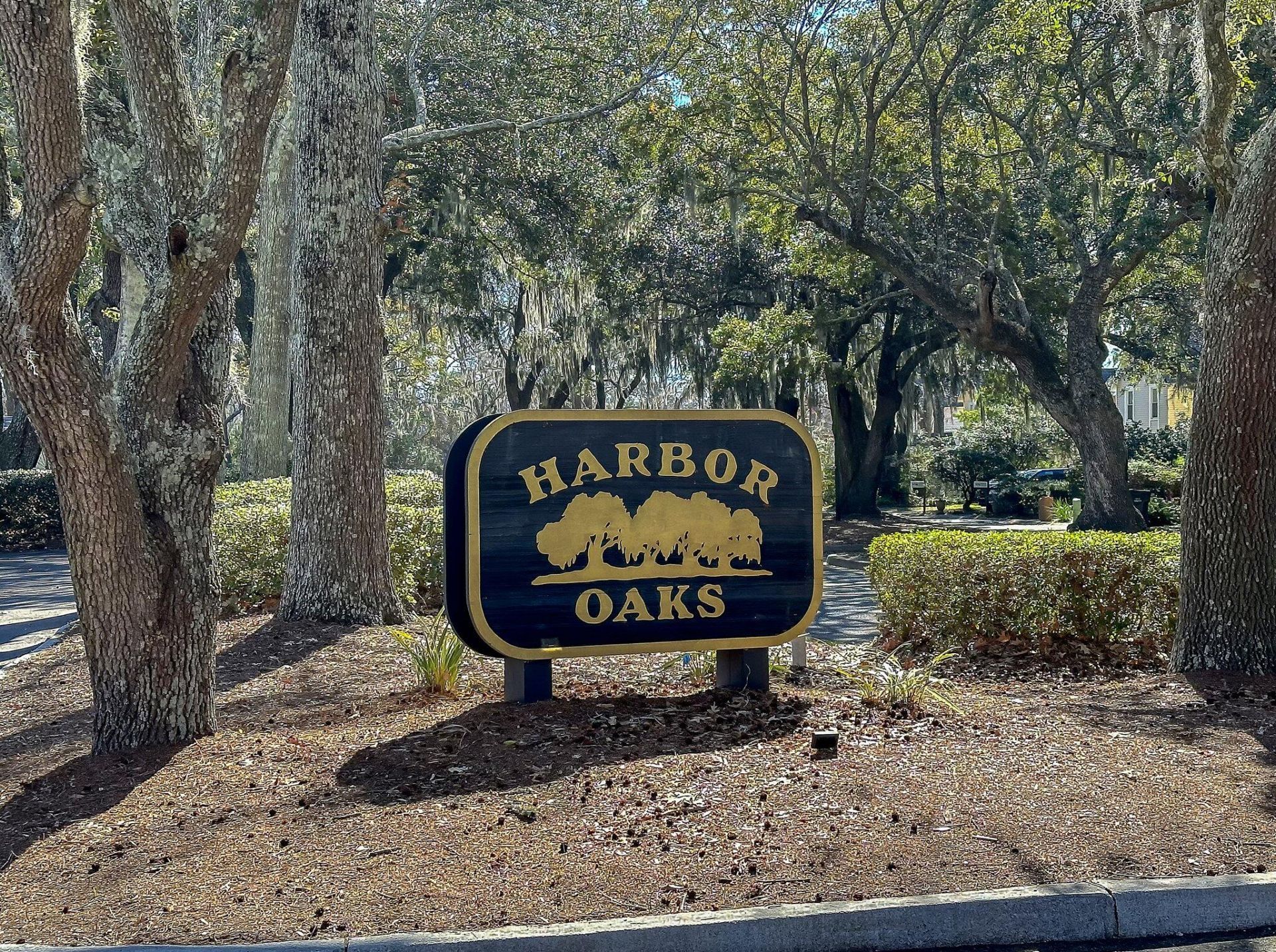 982 Harbor Oaks Drive Photo 40