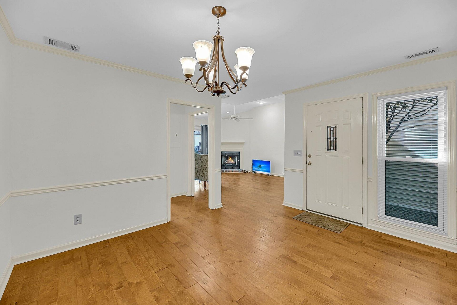 982 Harbor Oaks Drive Photo 6