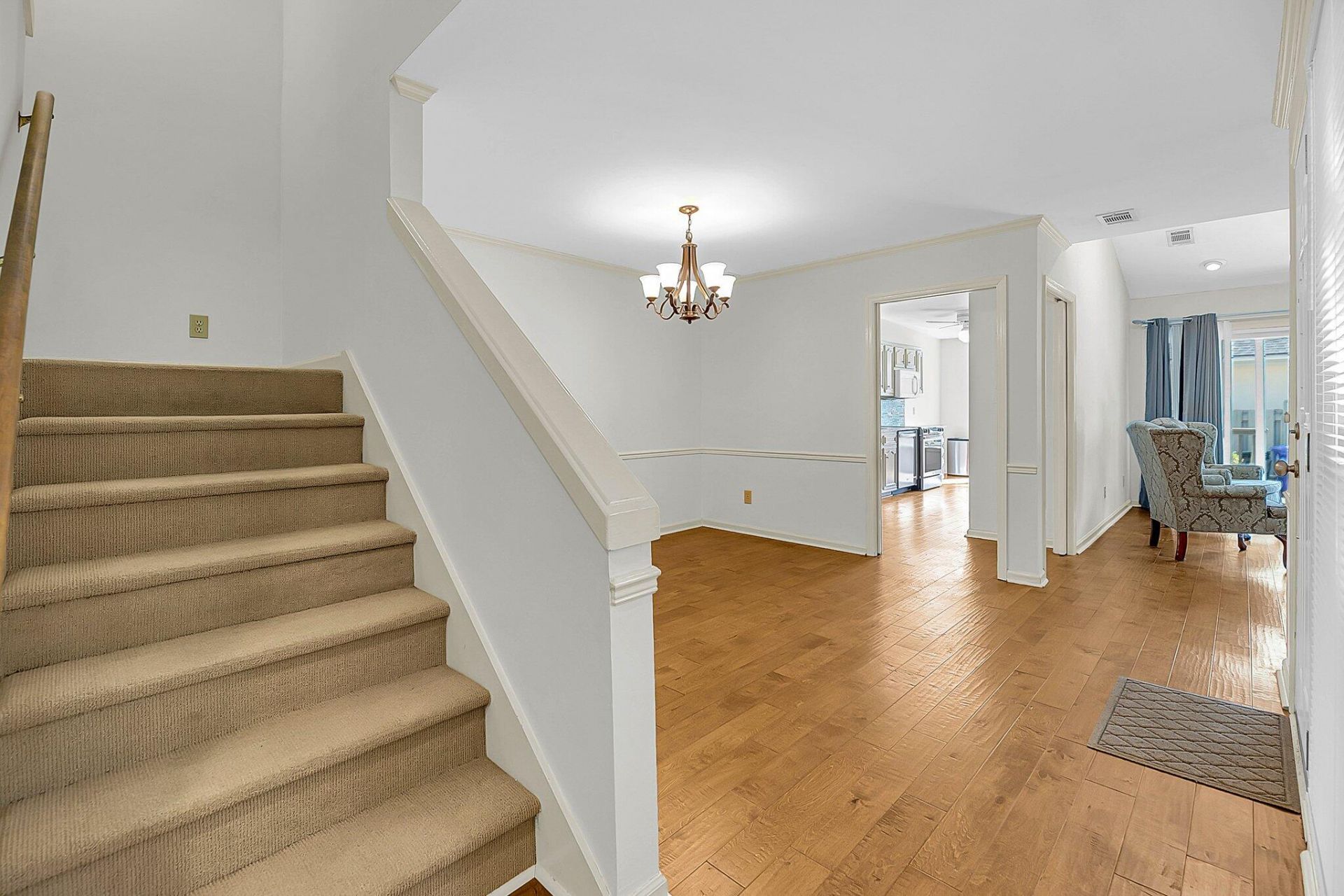 982 Harbor Oaks Drive Photo 7