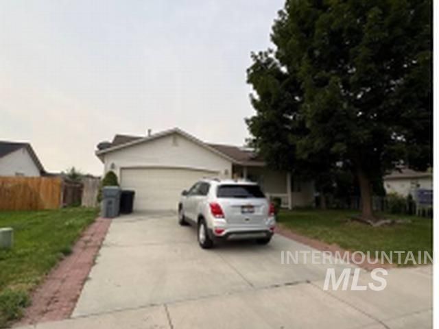 3816 Bennington St, Caldwell, ID 83608 Main Photo