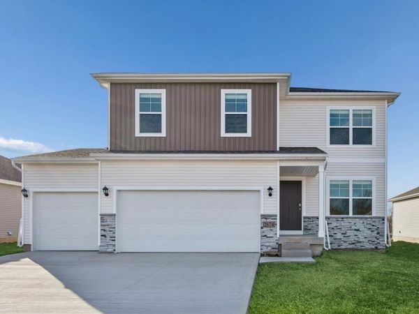 6608 Lake Forest Avenue, Des Moines, IA 50320