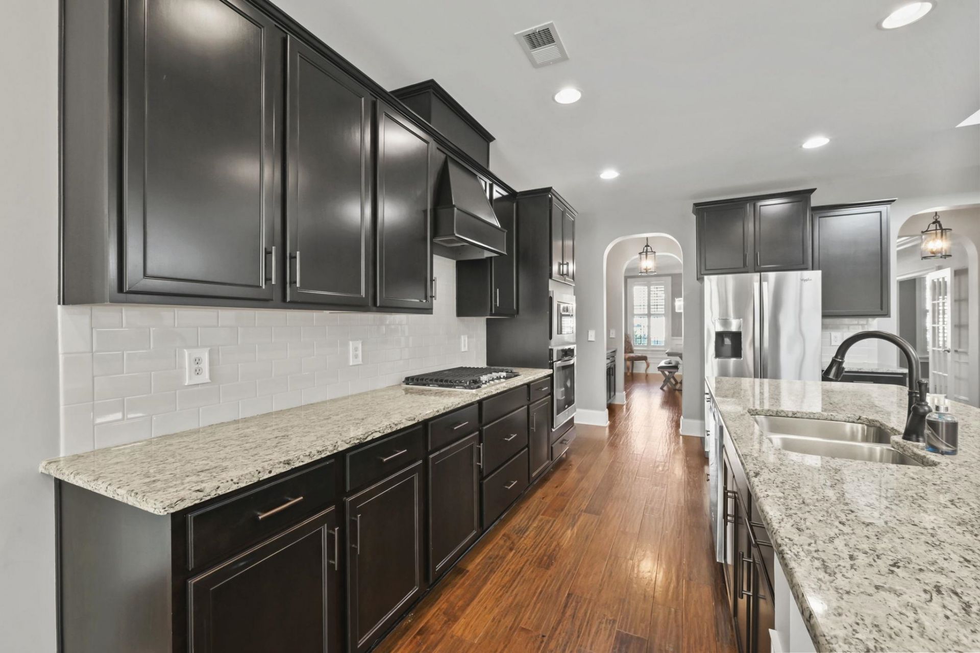 1531 Kensington Ln. Photo 10