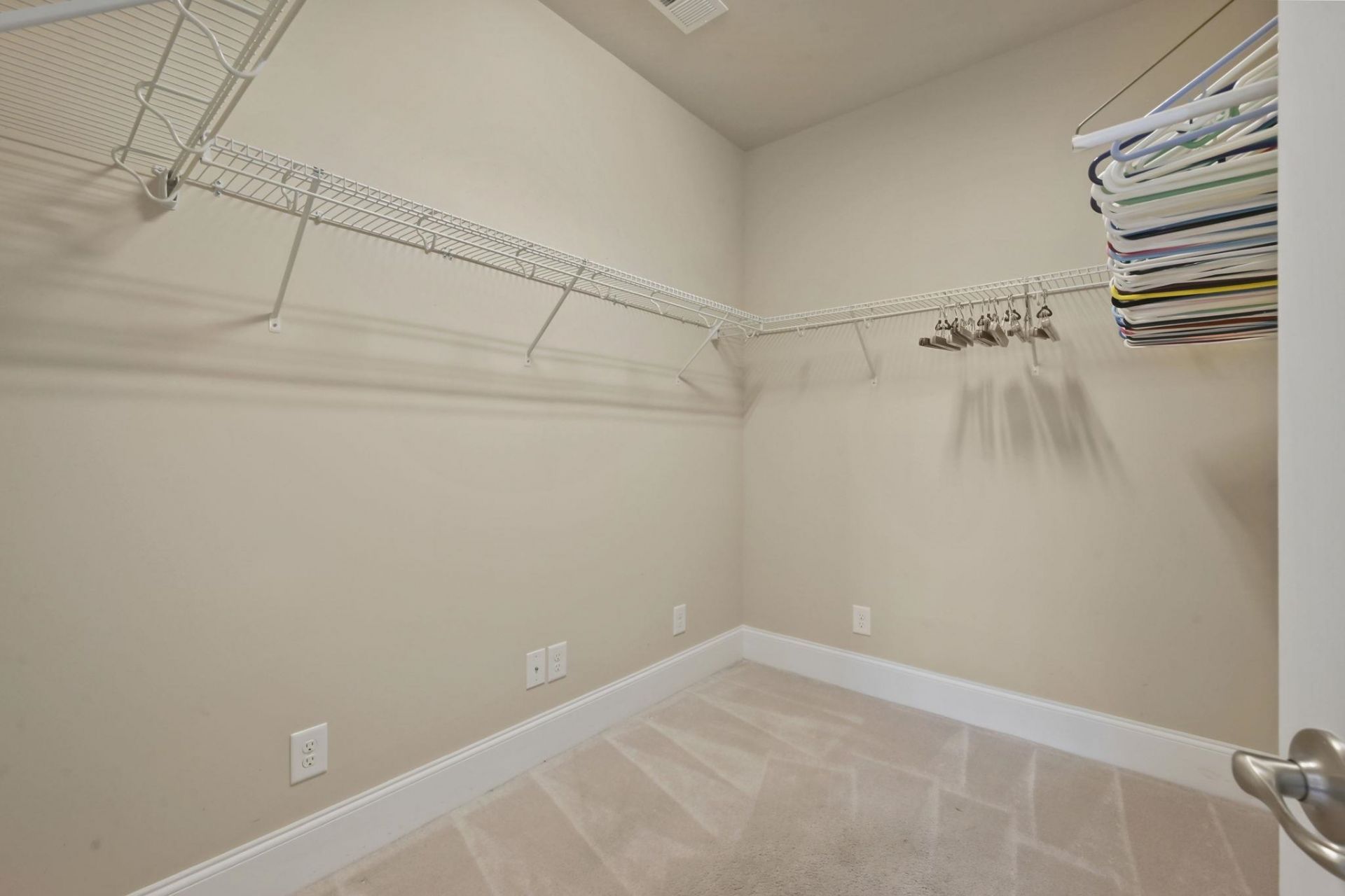 1531 Kensington Ln. Photo 25