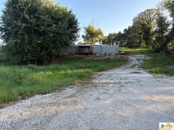 1255 Eve Highway , Magnolia, KY 42757