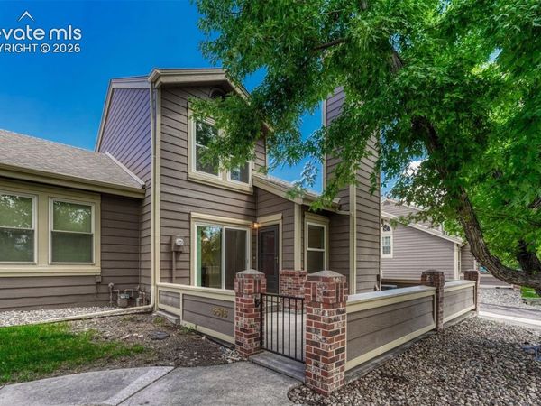 6516 Foxdale Circle, Colorado Springs, CO 80919