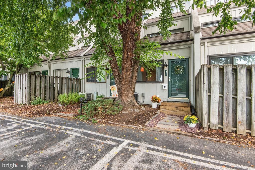 508 SUMMIT HOUSE , WEST CHESTER, PA 19382