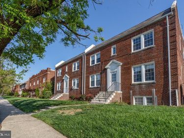 426 E GLENDALE AVENUE, Unit 2, ALEXANDRIA, VA 22301