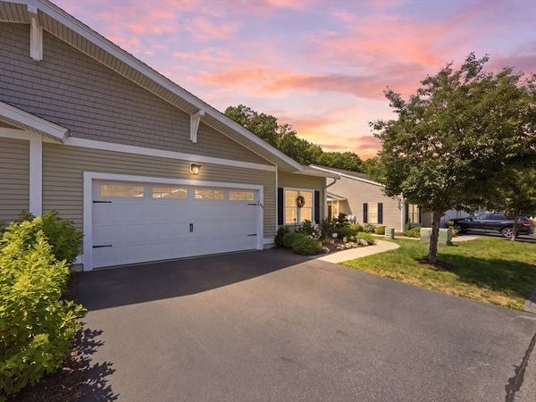 89 Rogerson Crossing, Unit 89, Uxbridge, MA 01569