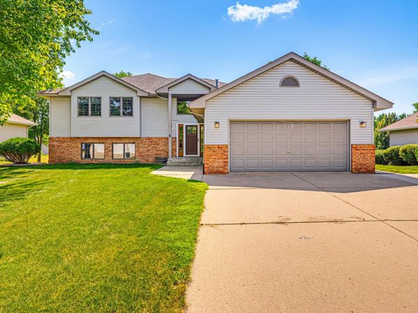 160 Orchard Avenue SE, Hutchinson, MN 55350