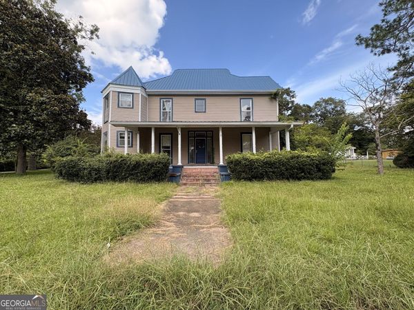 205 S McDougald Avenue, Pine Mountain, GA 31822