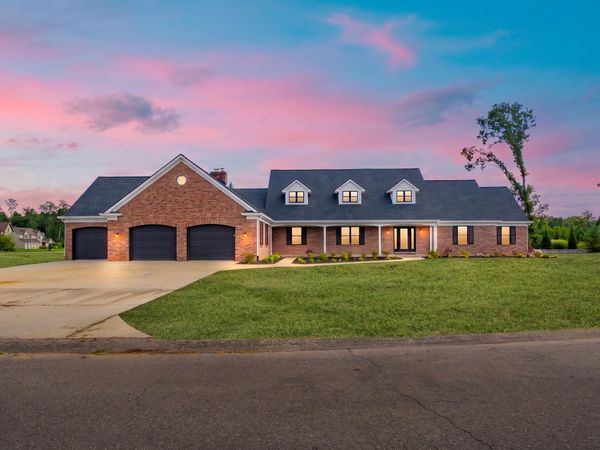 5217 Green Pine Lane, Kalamazoo, MI 49009