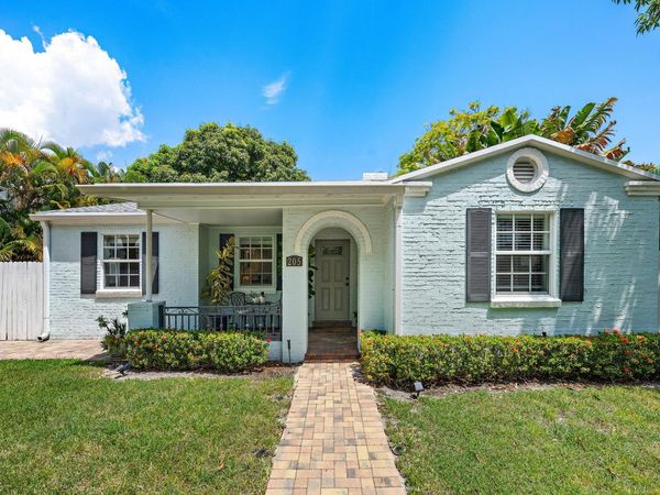 205 Wenonah Place, West Palm Beach, FL 33405