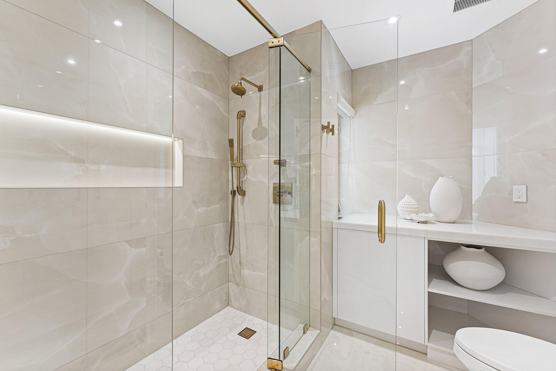 300 SE 5th Avenue, Unit 8050, Boca Raton, FL 33432 Photo