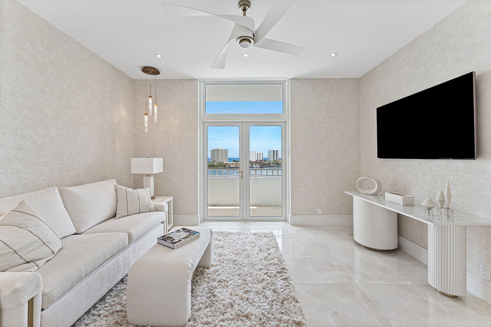 300 SE 5th Avenue, Unit 8050, Boca Raton, FL 33432 Photo