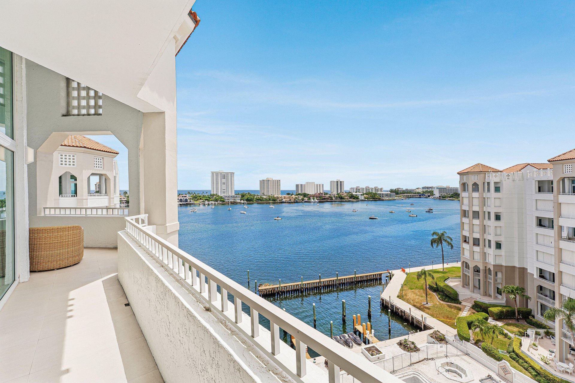 300 SE 5th Avenue, Unit 8050, Boca Raton, FL 33432 Photo