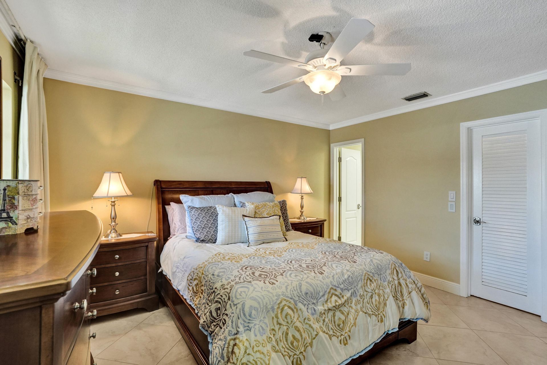 2121 NE 68th Street, Unit 202, Fort Lauderdale, FL 33308 Photo