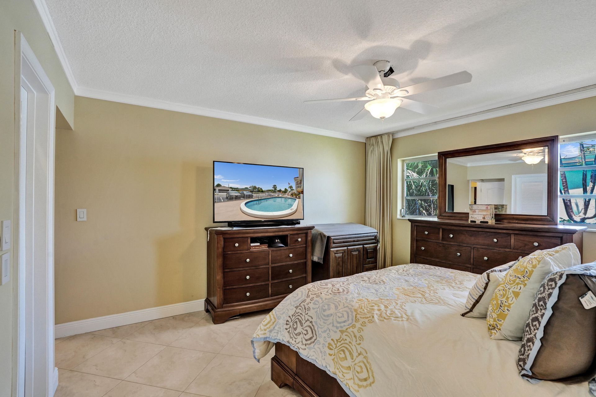 2121 NE 68th Street, Unit 202, Fort Lauderdale, FL 33308 Photo
