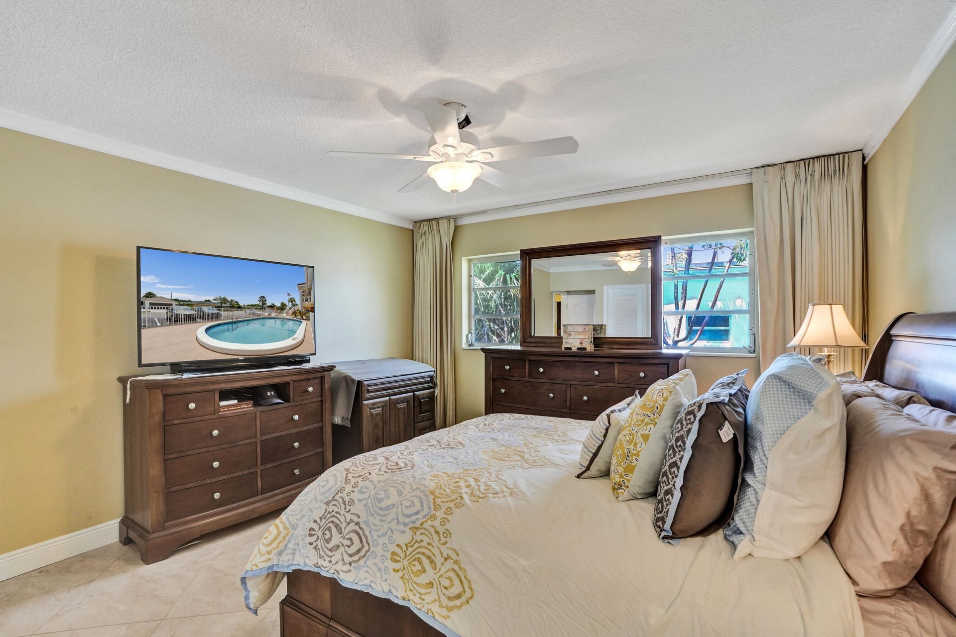2121 NE 68th Street, Unit 202, Fort Lauderdale, FL 33308 Photo