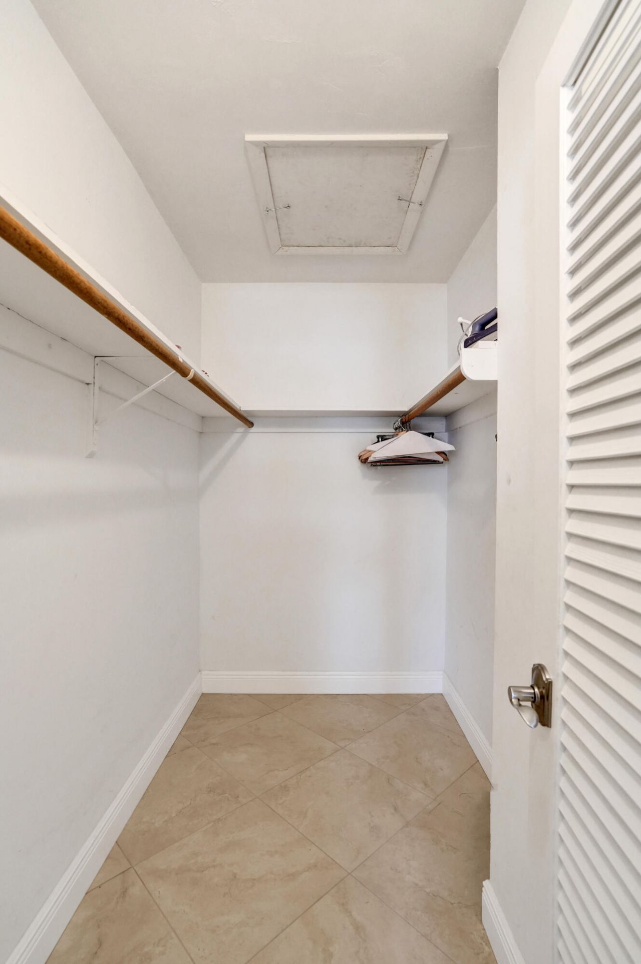 2121 NE 68th Street, Unit 202, Fort Lauderdale, FL 33308 Photo