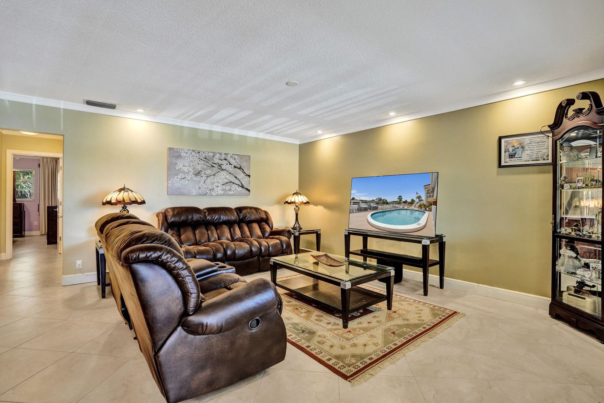 2121 NE 68th Street, Unit 202, Fort Lauderdale, FL 33308 Photo