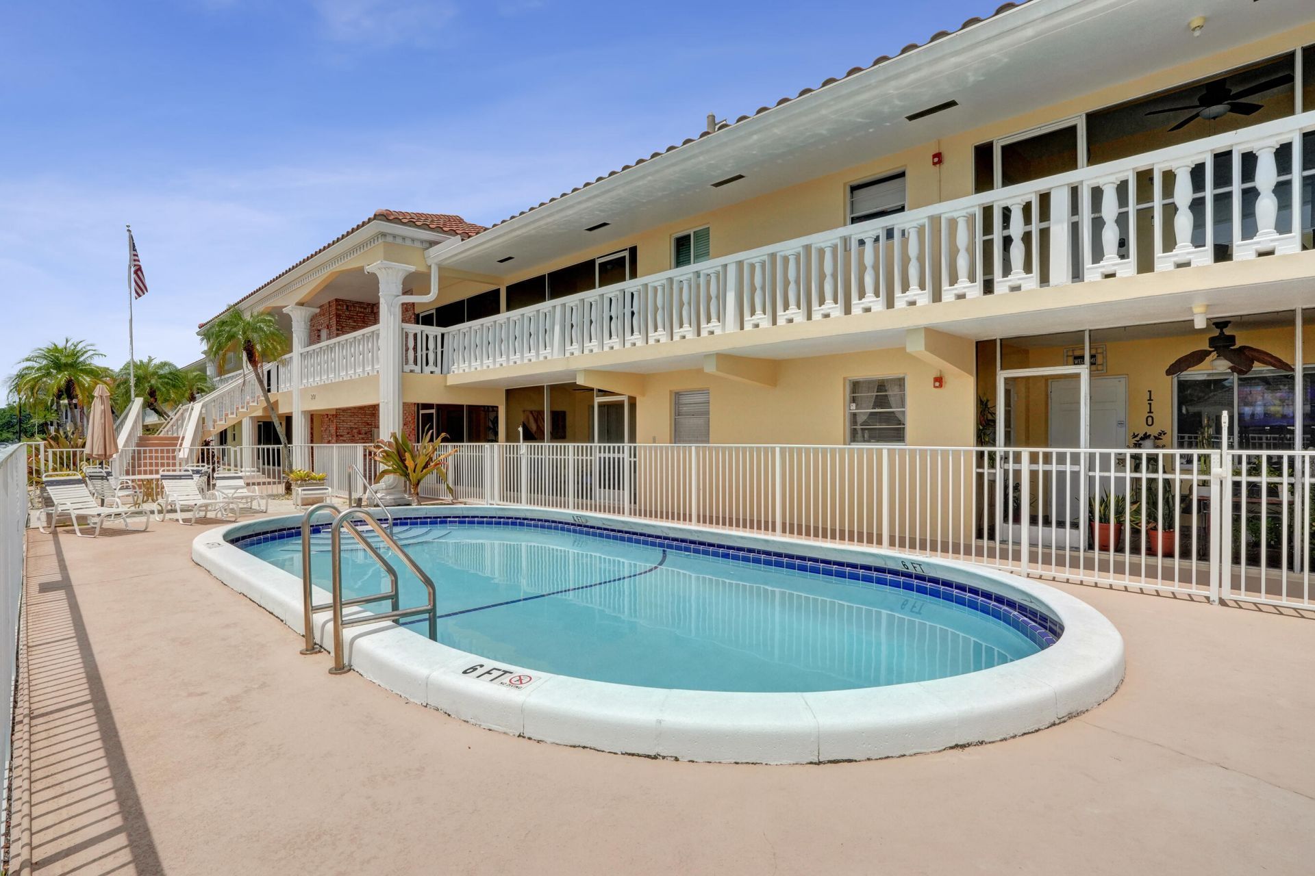 2121 NE 68th Street, Unit 202, Fort Lauderdale, FL 33308 Photo