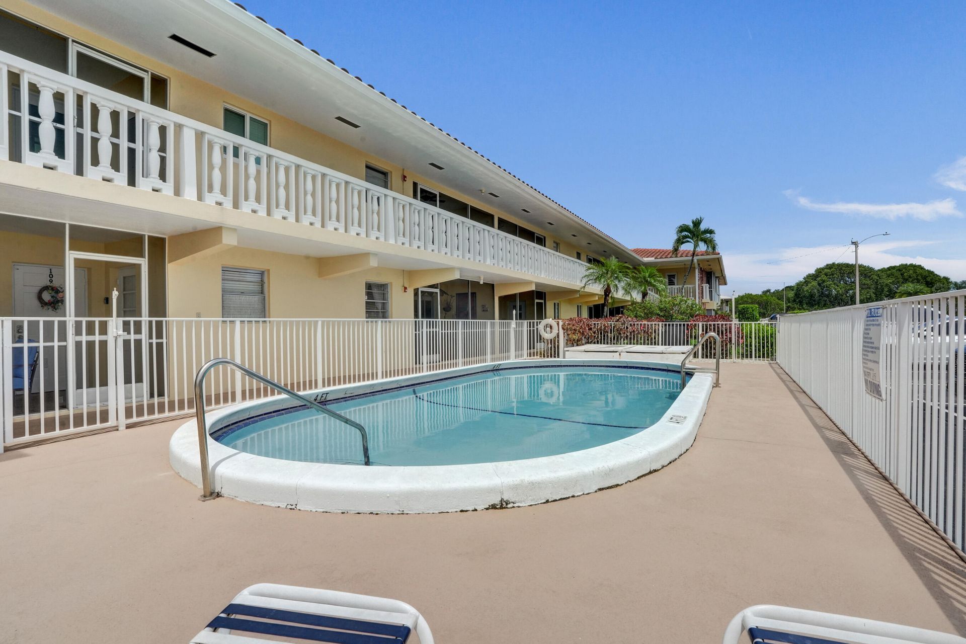 2121 NE 68th Street, Unit 202, Fort Lauderdale, FL 33308 Photo