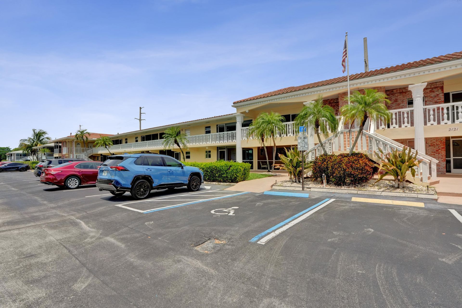 2121 NE 68th Street, Unit 202, Fort Lauderdale, FL 33308 Photo