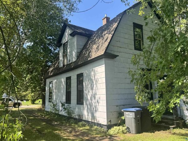 5115 E 1st St, Superior, WI 54880