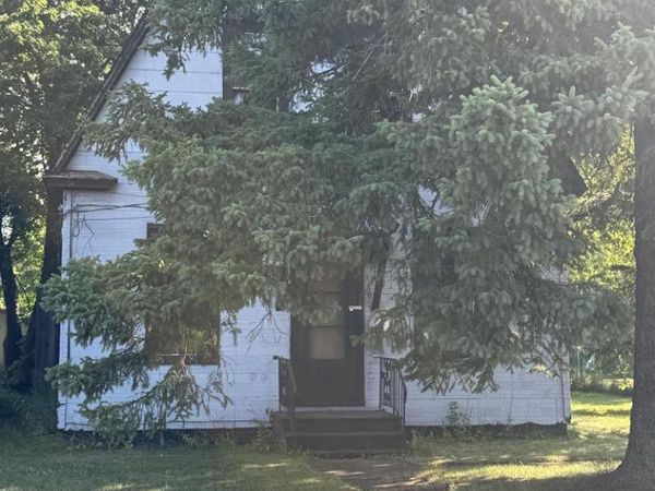 5115 E 1st St, Superior, WI 54880