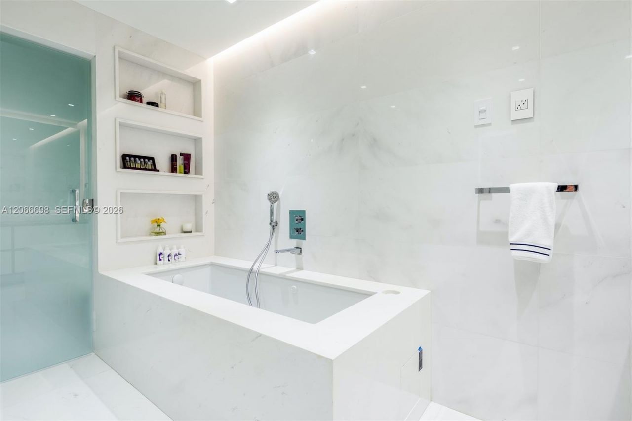 360 Ocean Dr , Unit 804S, Key Biscayne, FL 33149 Photo