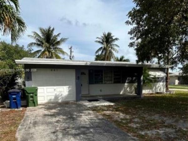 441 SW 10th Ter , Hallandale Beach, FL 33009