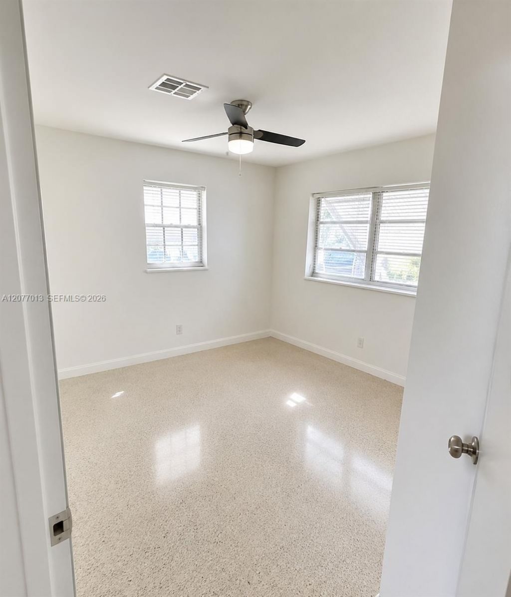 441 SW 10th Ter, Hallandale Beach, FL 33009 Photo