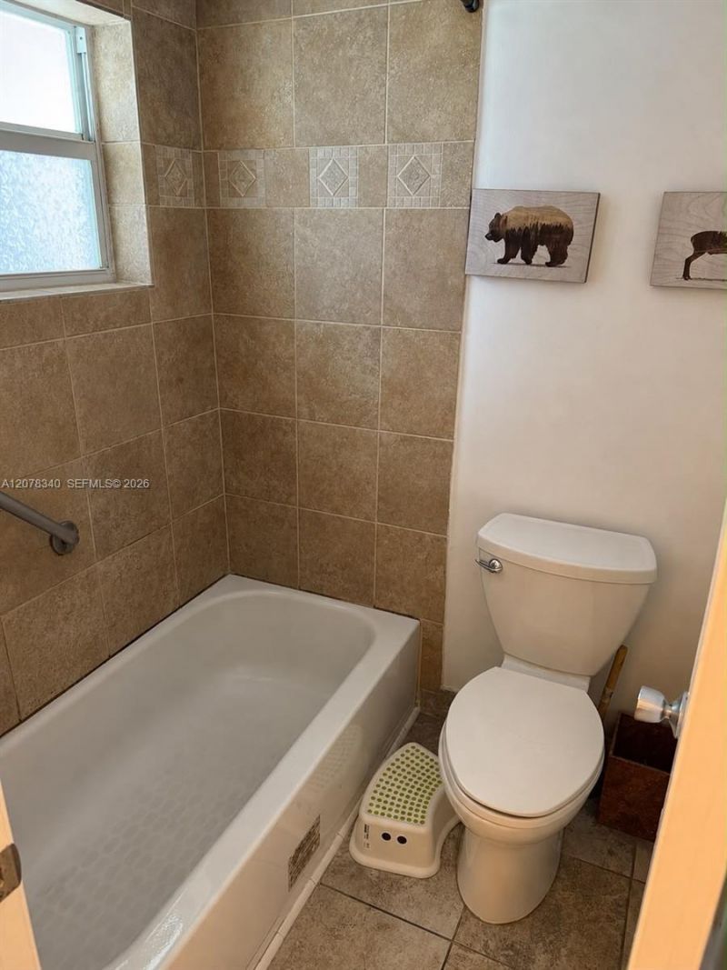 9420 Poinciana Pl, Unit 206, Davie, FL 33324 Photo