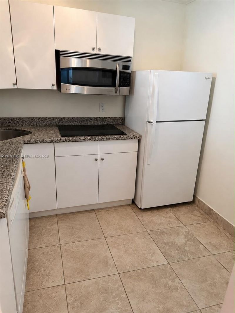 9420 Poinciana Pl, Unit 206, Davie, FL 33324 Photo