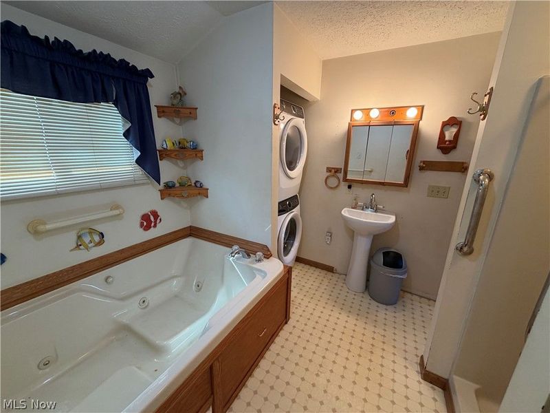 4900 Wiseland Avenue SE, Canton, OH 44707 Photo 19