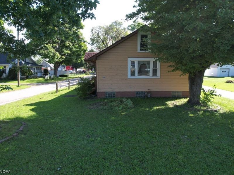 4900 Wiseland Avenue SE, Canton, OH 44707 Photo 3