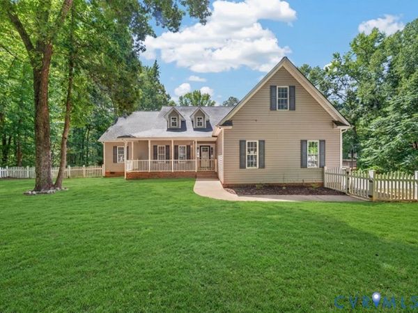 4263 Lockin Road , Powhatan, VA 23139