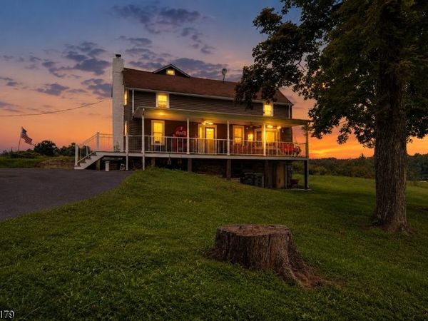 21 Frontage Rd, Blairstown, NJ 07825