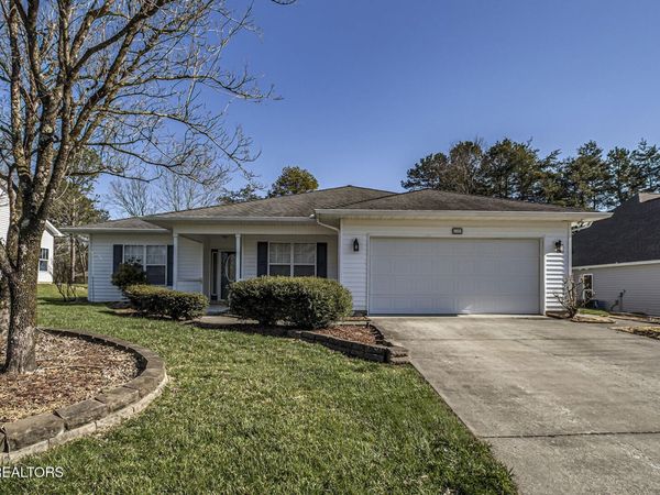 190 Amohi Way, Loudon, TN 37774