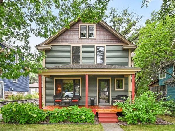 699 Delaware Avenue , Saint Paul, MN 55107