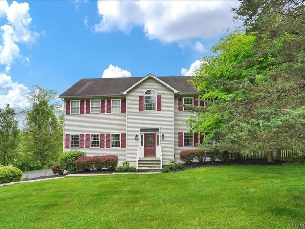 121 Conklingtown Road, Chester, NY 10918