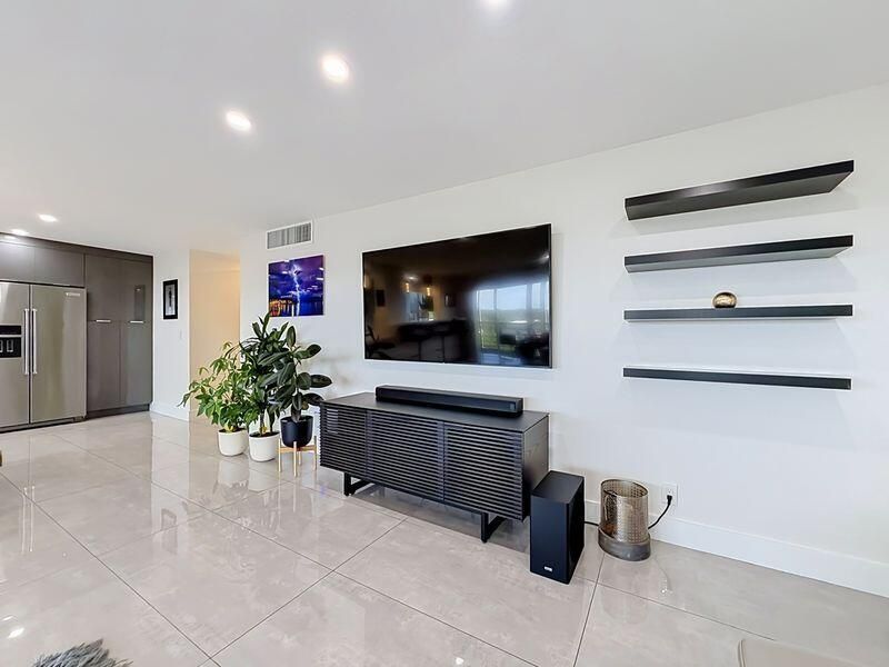 3050 NE 47th Court, Unit 507, Fort Lauderdale, FL 33308 Photo