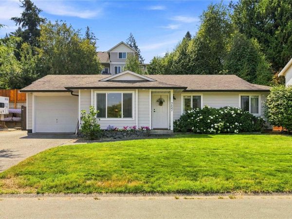 757 Cecil Blogg Dr , Colwood, BC V9B 5N7