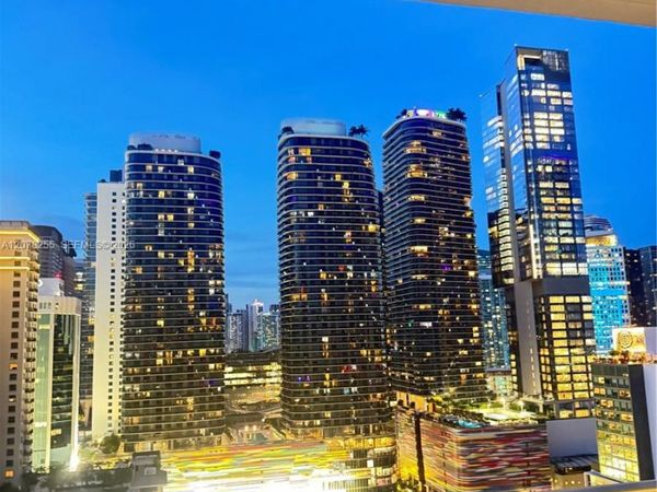 1111 SW 1st Ave , Unit 2721-N, Miami, FL 33130