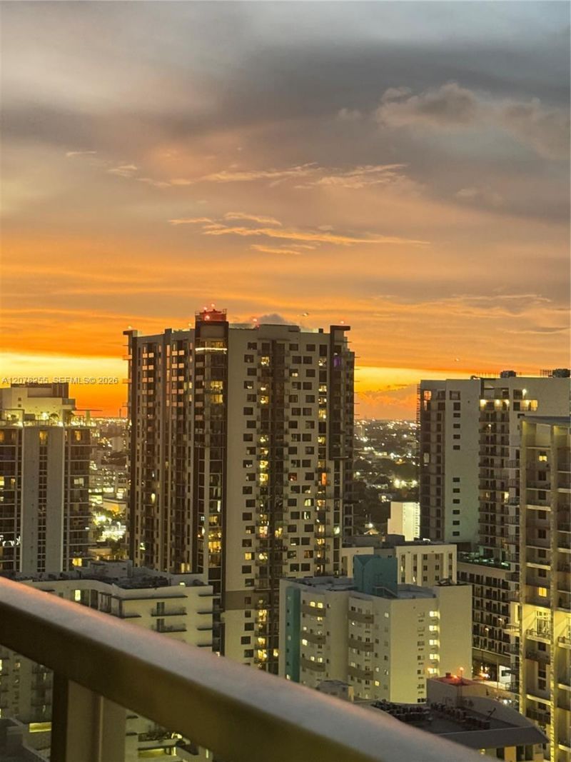 1111 SW 1st Ave , Unit 2721-N, Miami, FL 33130 Photo