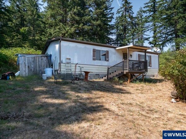 2020 Pioneer Rd, Dallas, OR 97338