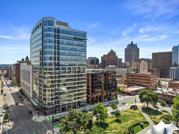 545 E Wells Street , Unit 802, Milwaukee, WI 53203