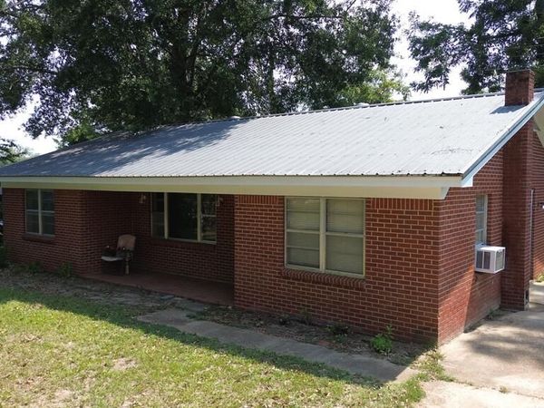 104 Longview Dr, Coffeeville, MS 38922