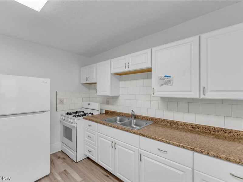 1753 E 30th Street, Unit 1/Front, Lorain, OH 44055 Photo 13
